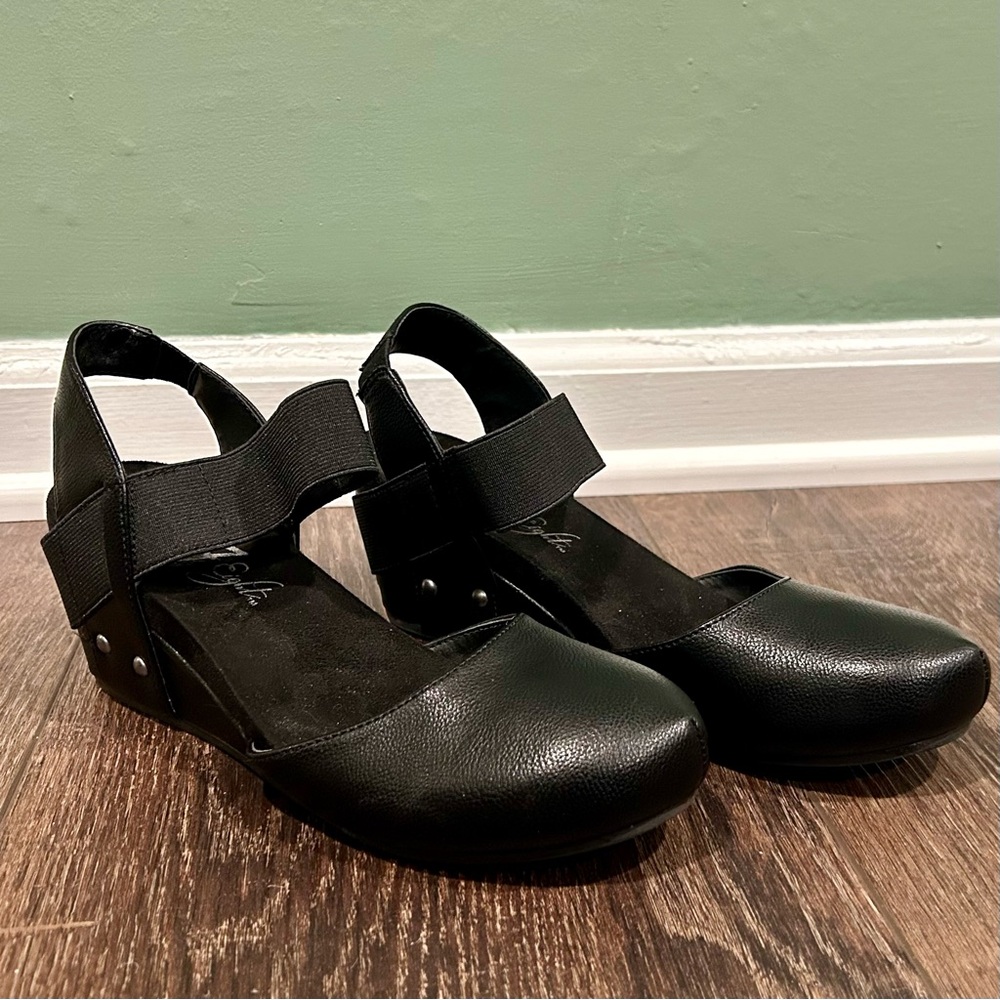 🌸 Vintage 7 Eight Freedom wedge, black, size 7